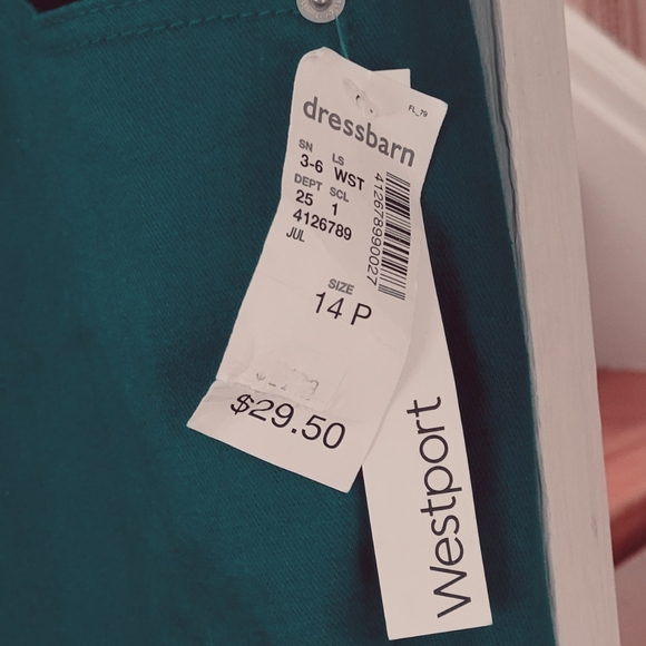 Westport Signature Fit Ankle Mid Rise Green Jeans Size 14P - Picture 7 of 7